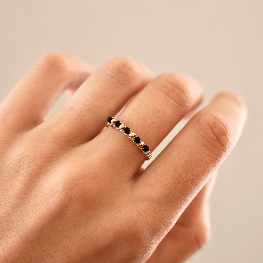 Bague Perles noires