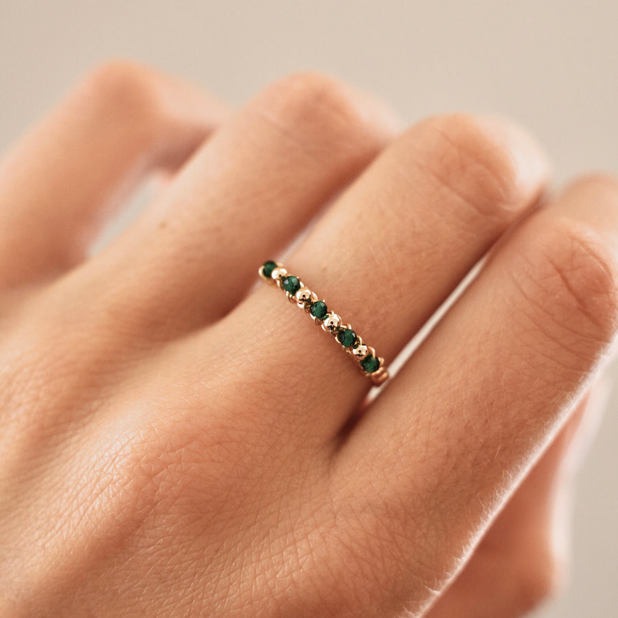 Bague Perles noires