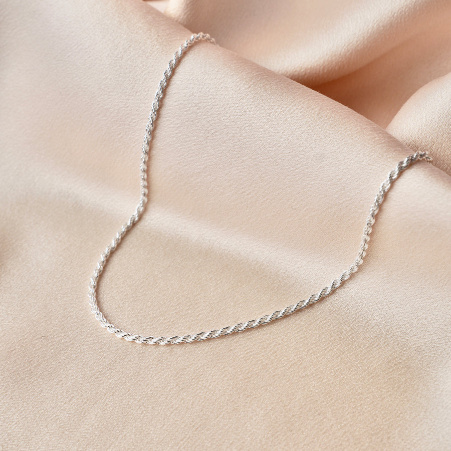 Twist Necklace