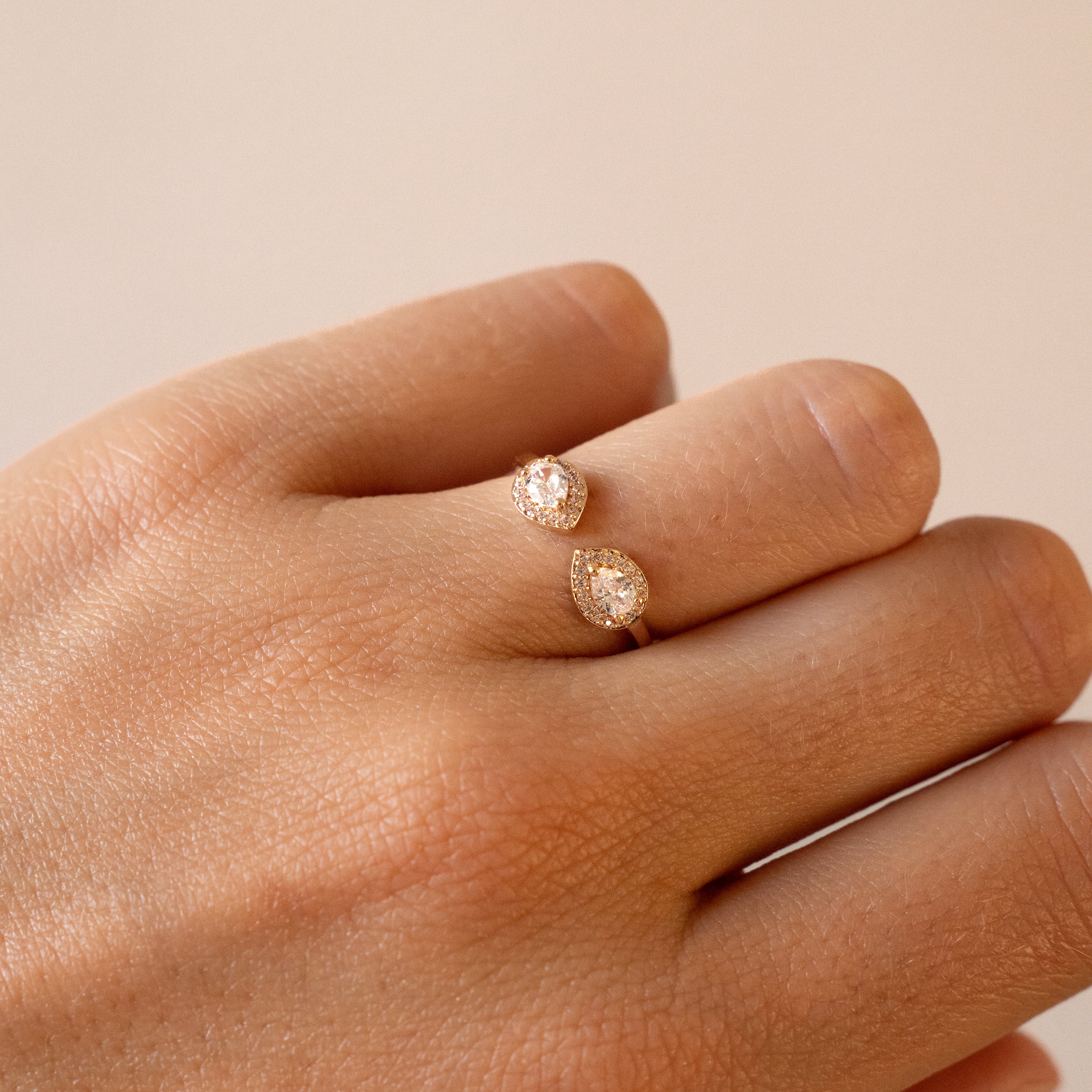 Artemis Ring