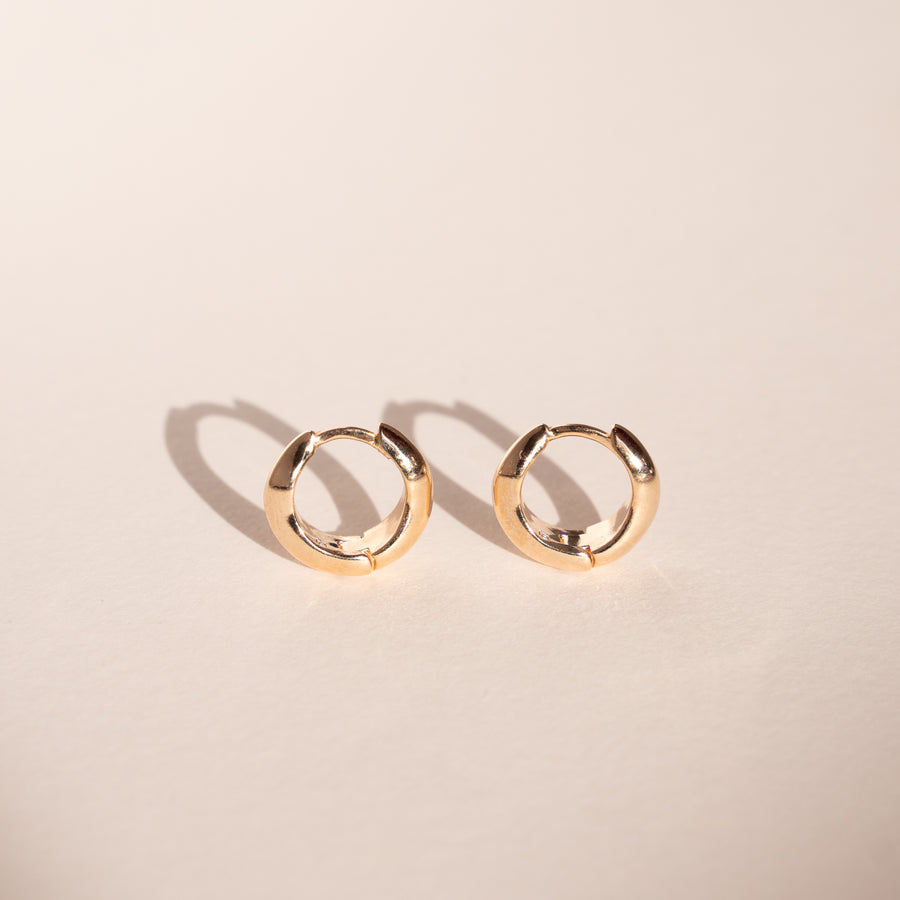 Wavy Hoops
